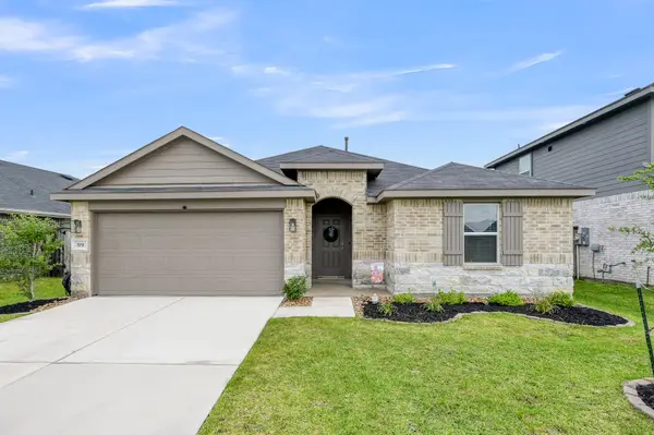 319 Chateau Bay Lane, Crosby, TX 77532
