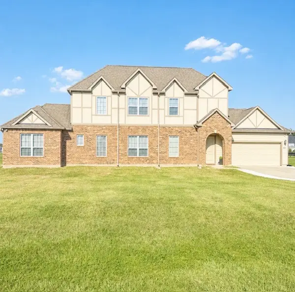 915 Lakeland Circle, Rosharon, TX 77583