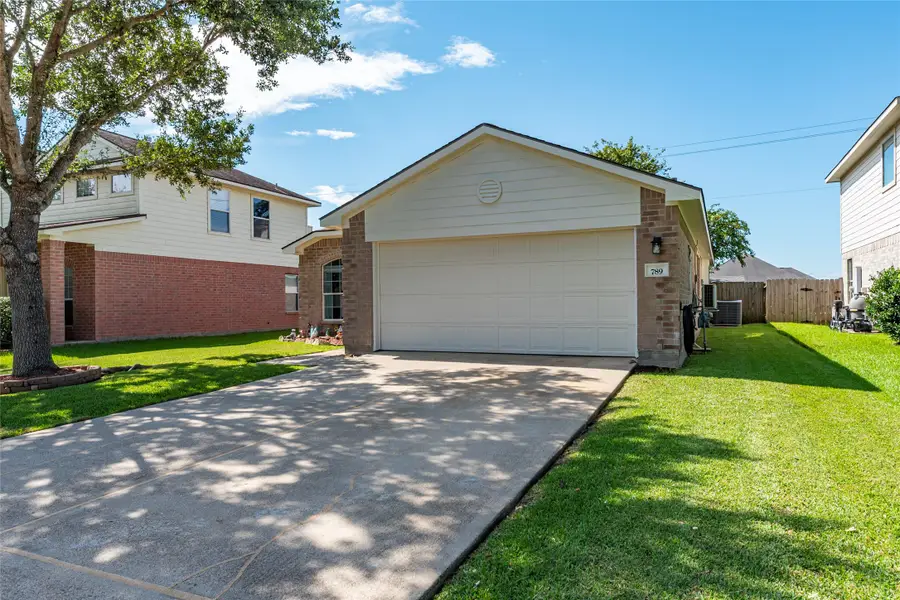 789 Rocky Rose Court, La Marque, TX 77568 - Image #3