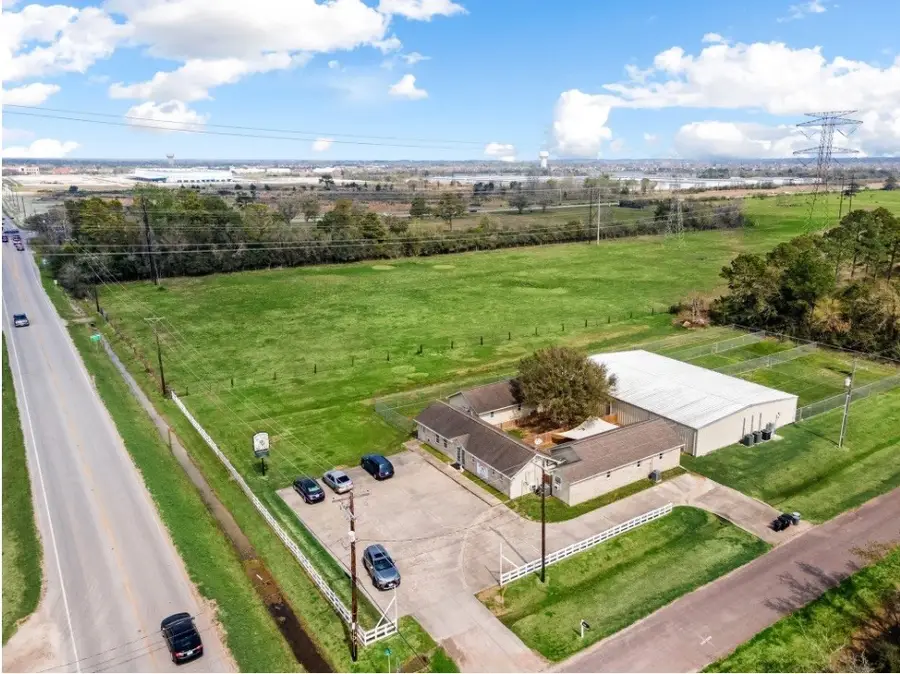 1115 Dickinson Avenue, Dickinson, TX 77539 - Image #3