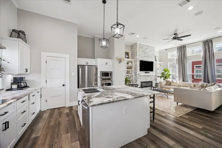 2108 Oatfield Drive, Houston, TX 77018 - #2