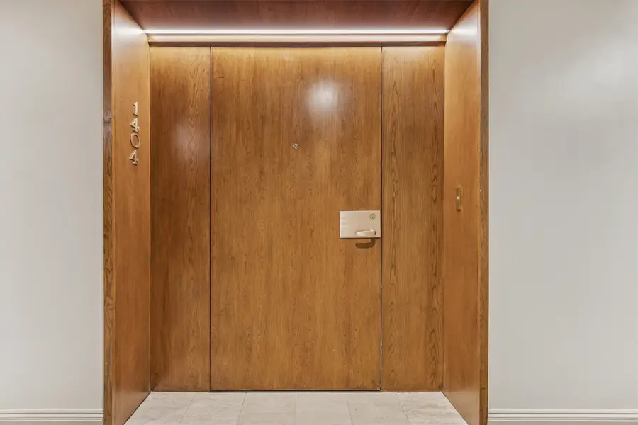 5555 Del Monte Drive #1404, Houston, TX 77056 - Image #2