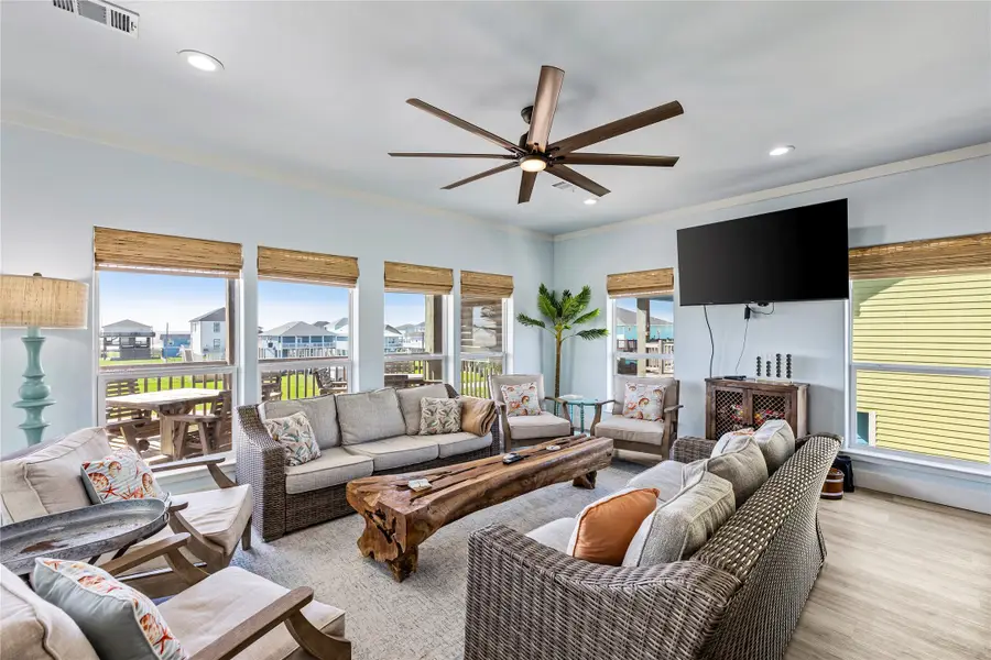 1998 Avenue G, Crystal Beach, TX 77650 - #2