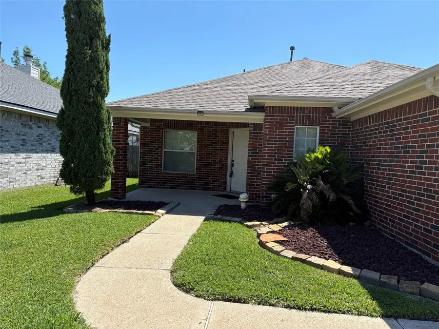 8210 Greenleaf Street, Baytown, TX 77523 - #2
