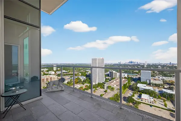 4521 San Felipe Street #2602, Houston, TX 77027