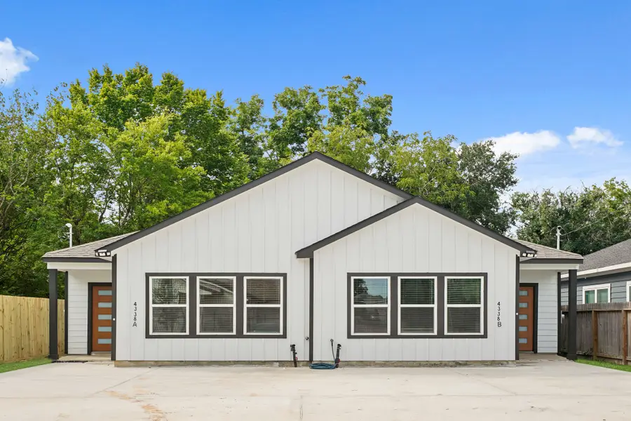 4338 Brinkley St #A/B, Houston, TX 77051 - Image #2