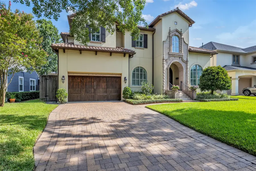 4608 Maple Street, Bellaire, TX 77401 - #2