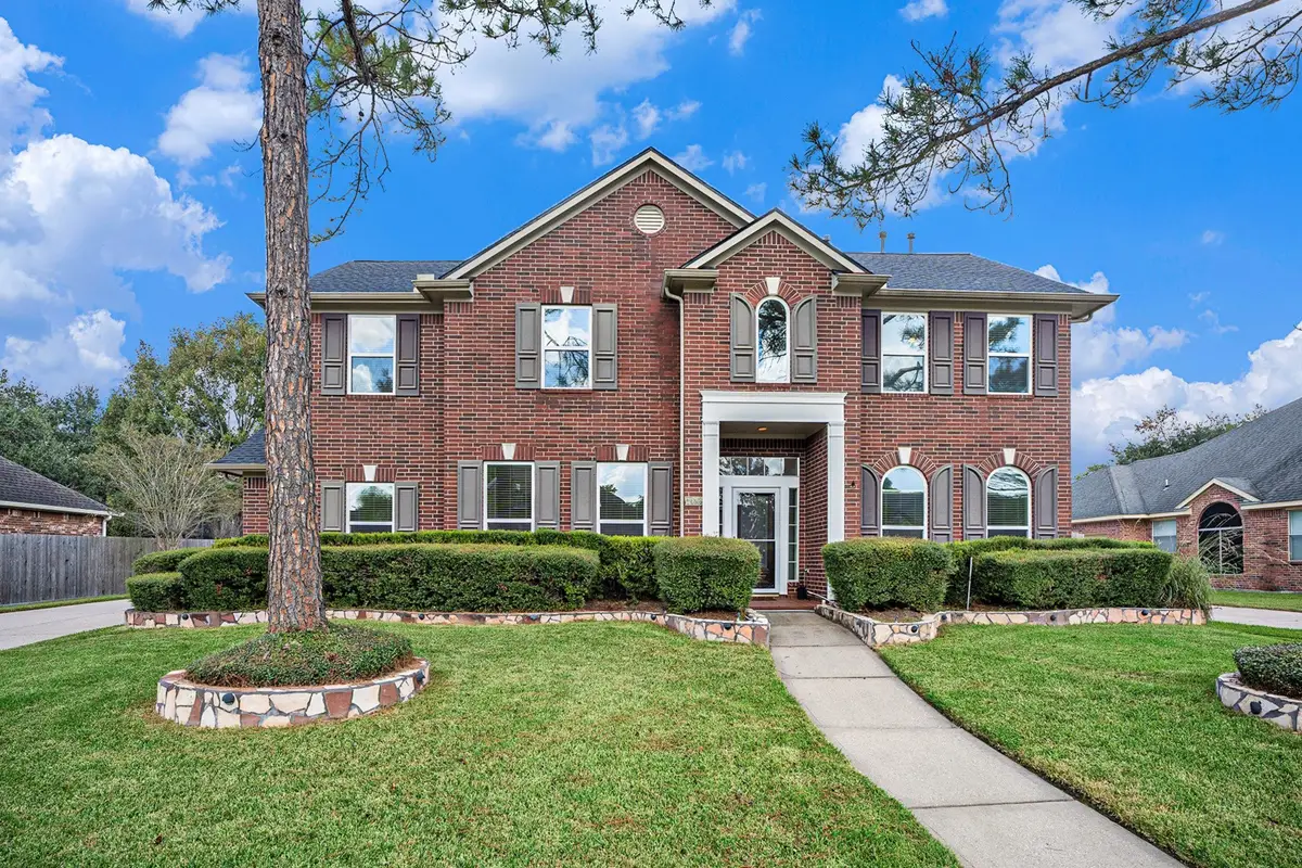 1412 Cambridge Drive, Friendswood, TX 77546 - Image #1