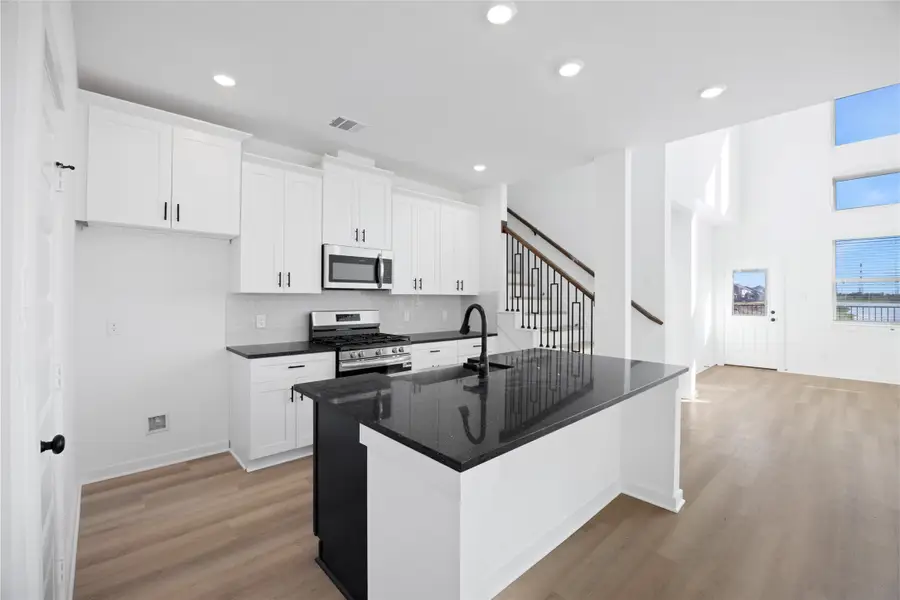 431 Kendall Crest Drive, Alvin, TX 77511 - Image #3