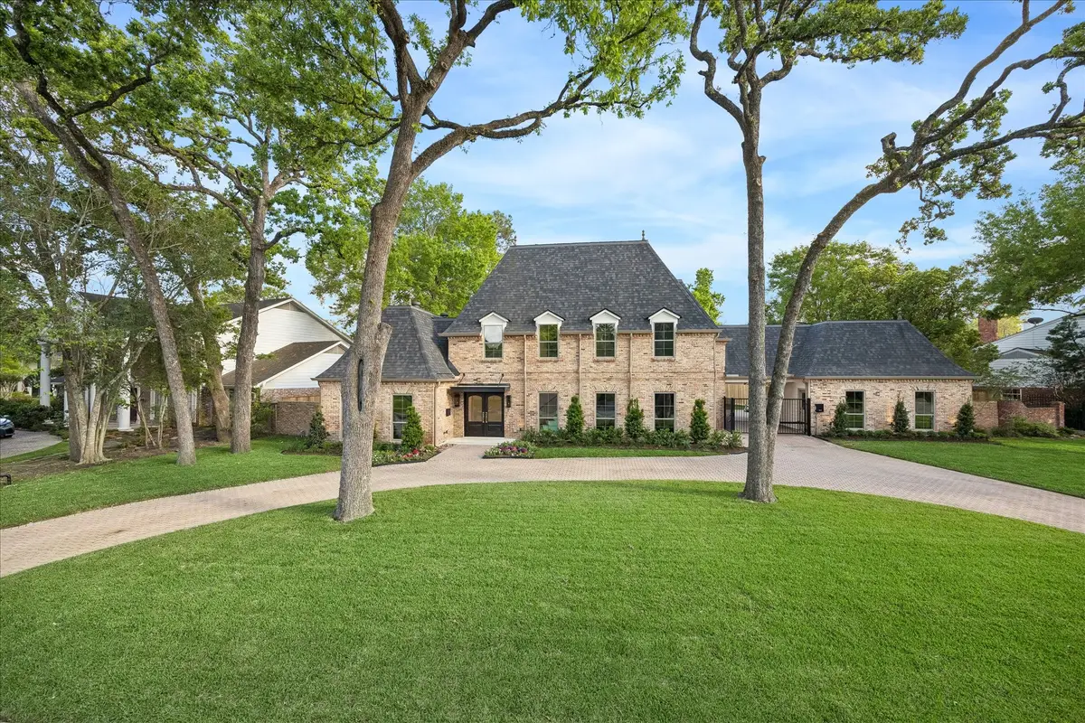 620 Stoneleigh Drive, Houston, TX 77079 - #1