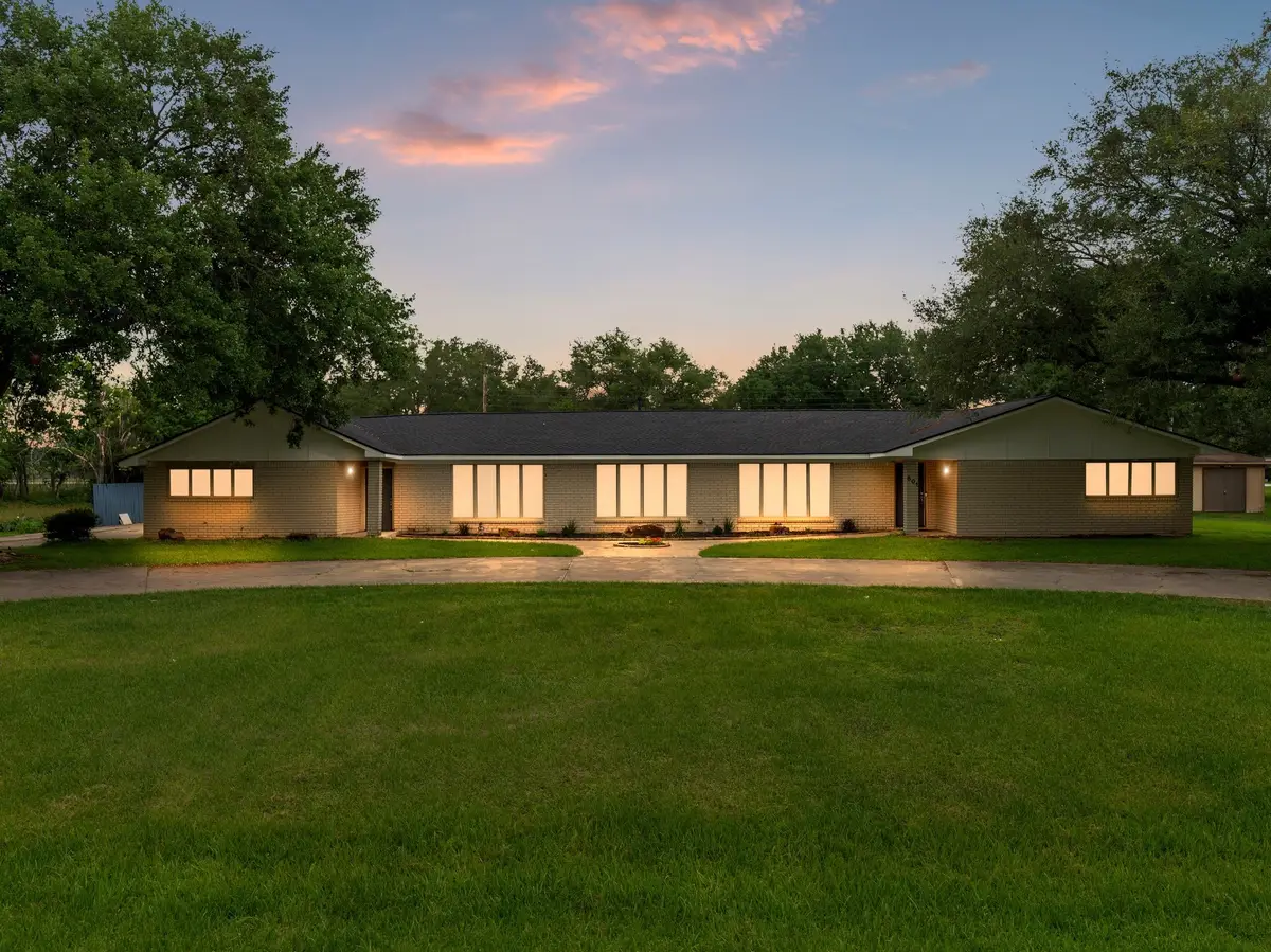 601 W 6th Street Alley W, Bay City, TX 77414 - #1