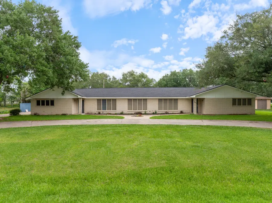 601 W 6th Street Alley W, Bay City, TX 77414 - #2
