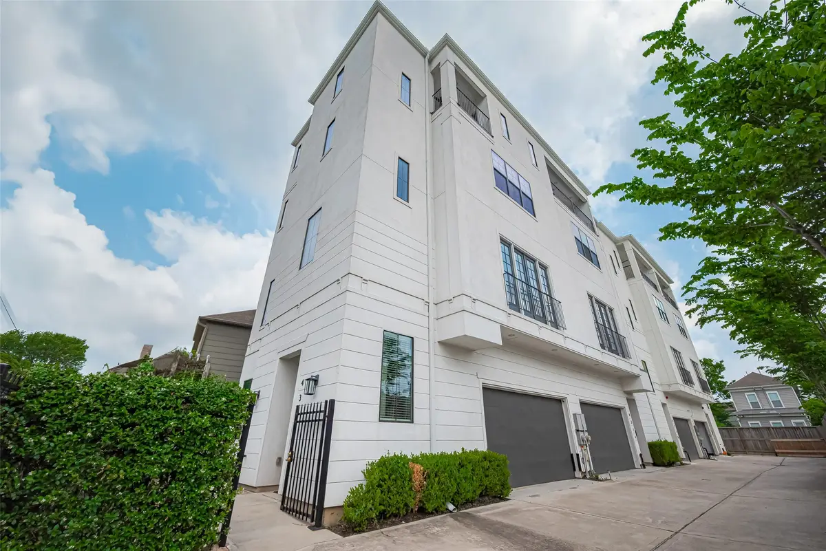 4318 E Center Street, Houston, TX 77007 - Image #1