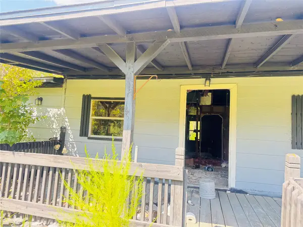 2736 Whitetail Forest Road, Kountze, TX 77625