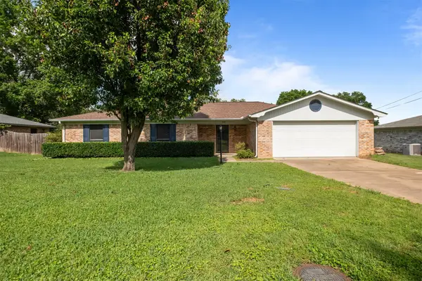 608 Craig Drive, Palestine, TX 75803