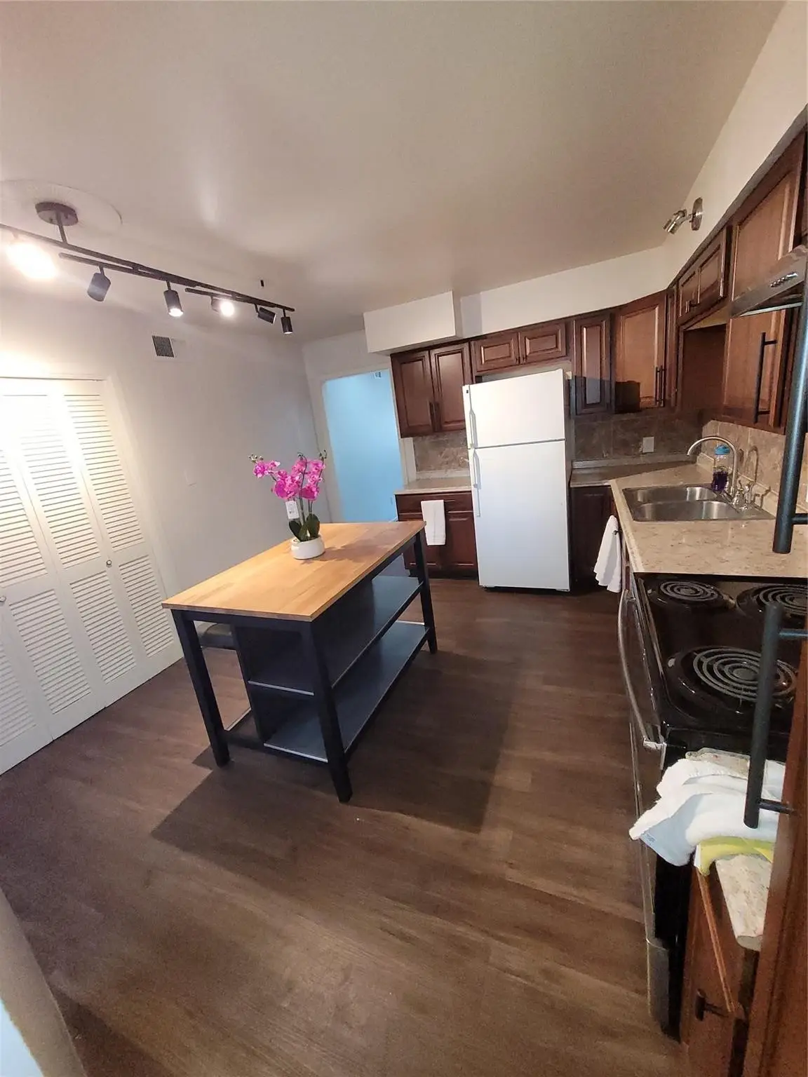 7213 Beechnut Street #D, Houston, TX 77074 - Image #1