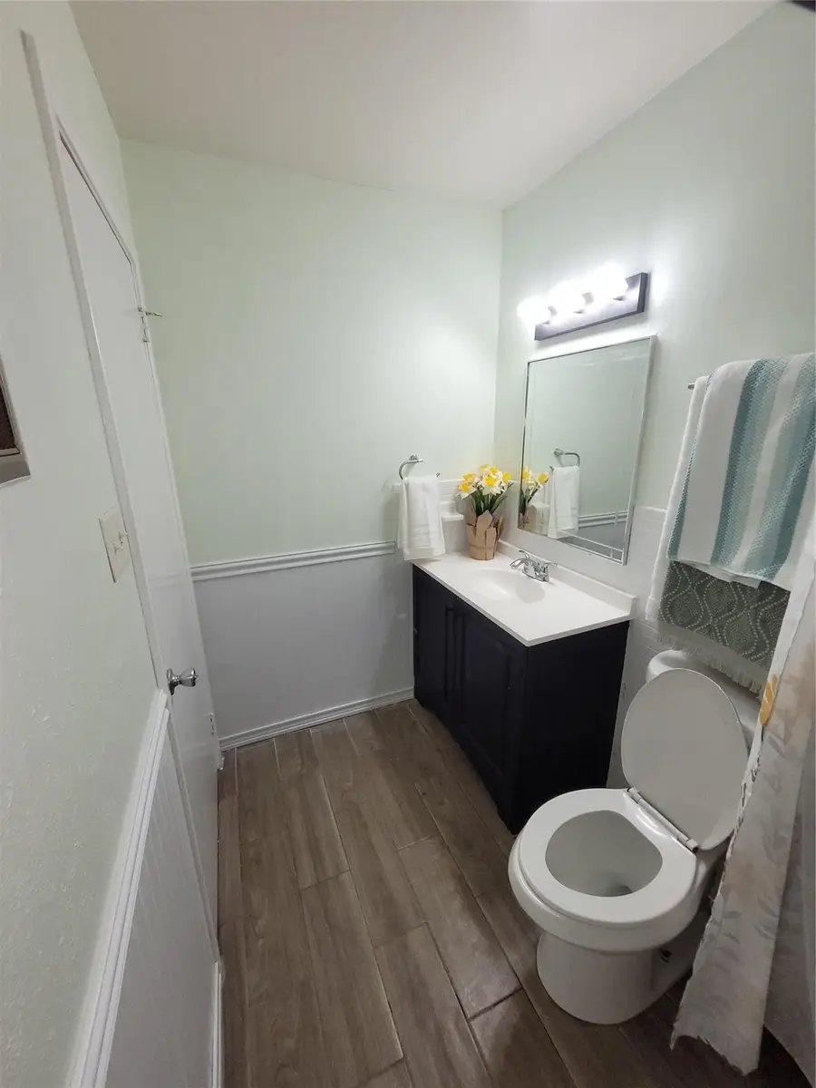 7213 Beechnut Street #D, Houston, TX 77074 - Image #2