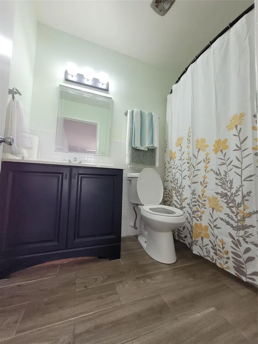 7213 Beechnut Street #D, Houston, TX 77074 - Image #3