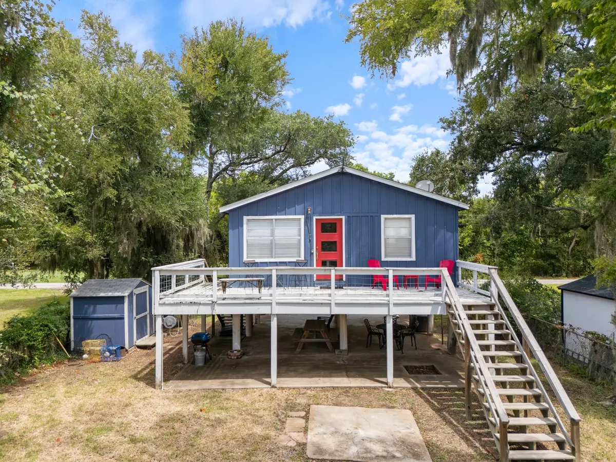 147 Private Road 652, Sargent, TX 77414 - #1
