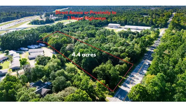 7206 State Highway 75 S, Huntsville, TX 77340