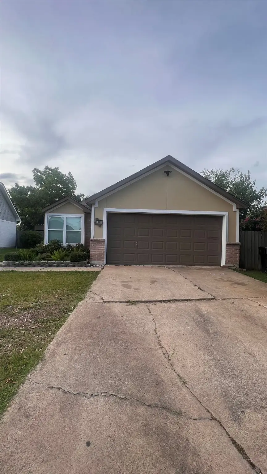 6018 Beaconridge Drive, Houston, TX 77053 - Image #3