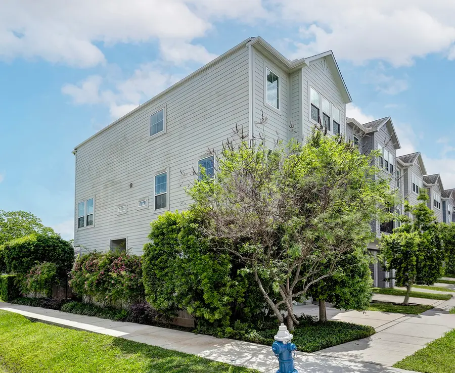 2424 Couch Street, Houston, TX 77008 - #2