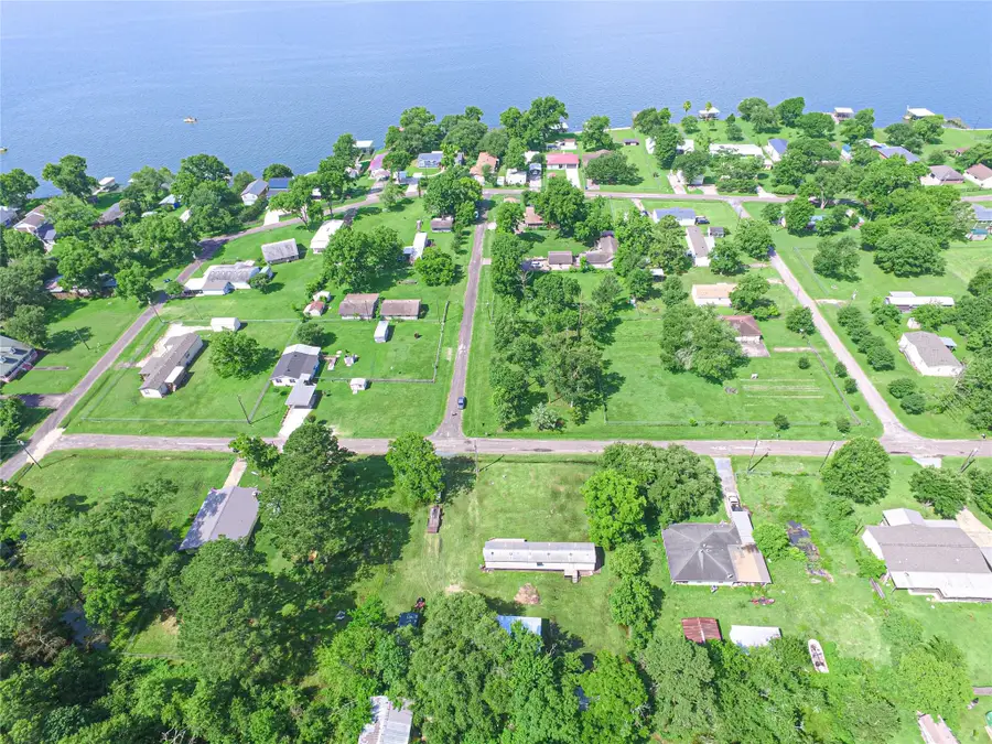 277 Lucy, Livingston, TX 77351 - #2