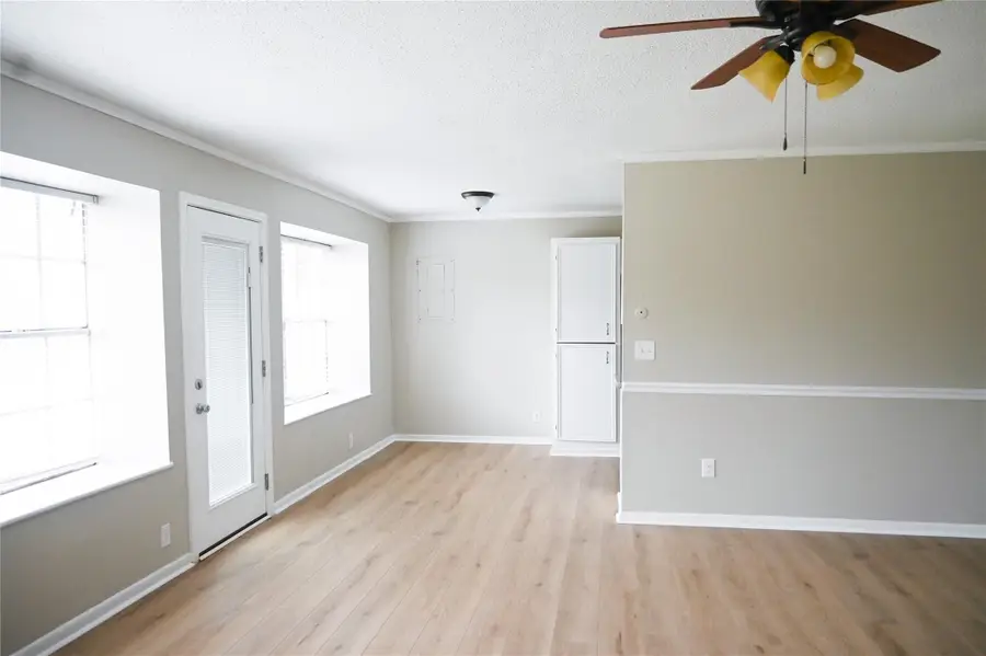 619 W Mahan Street, Richwood, TX 77531 - #3