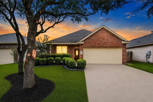 6711 River Ridge Lane, Dickinson, TX 77539