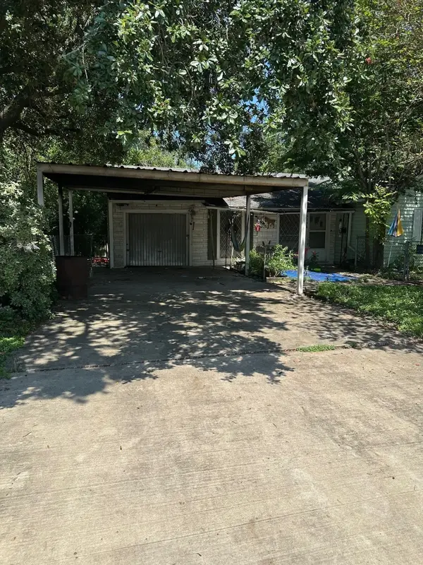 6003 Southmont Street, Houston, TX 77033
