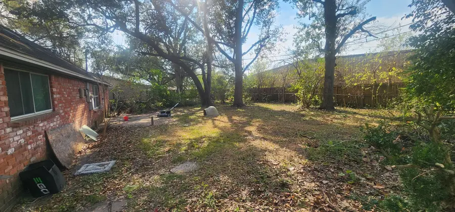 12442 Ashcroft Drive, Houston, TX 77035 - Image #2