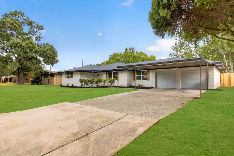 903 Rosewood Drive, Baytown, TX 77520 - #3