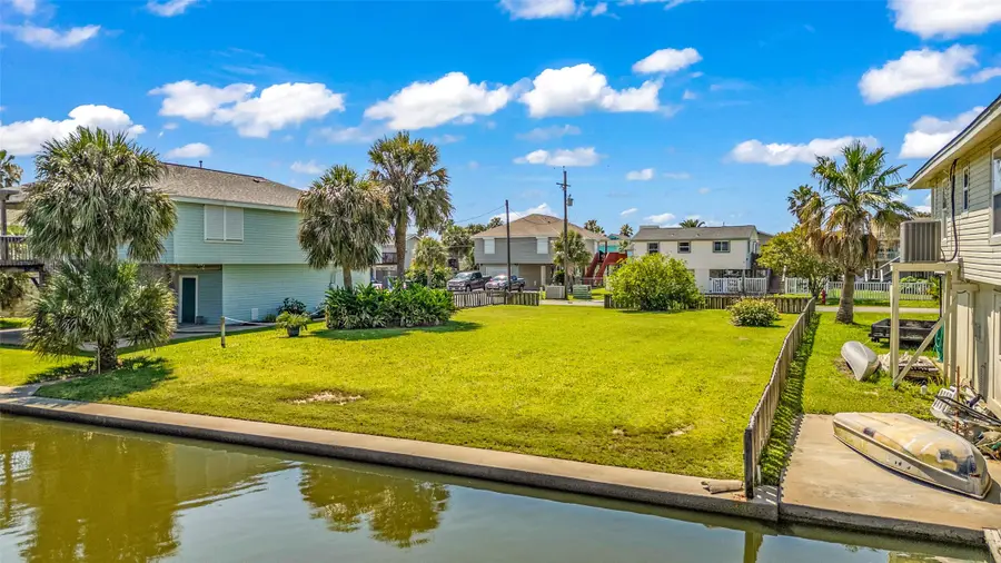 16530 Nassau Way, Jamaica Beach, TX 77554 - #2