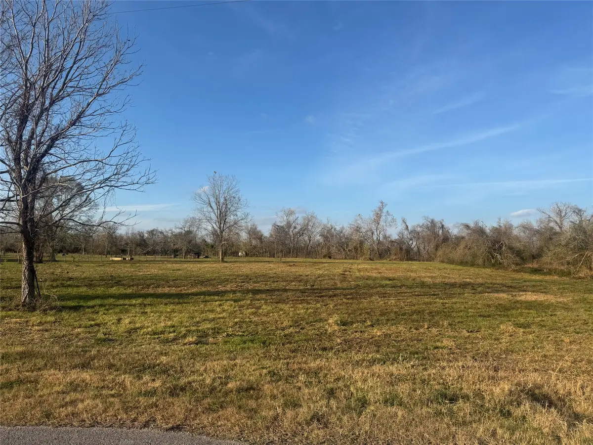 303 County Road 608, Angleton, TX 77515 - #1