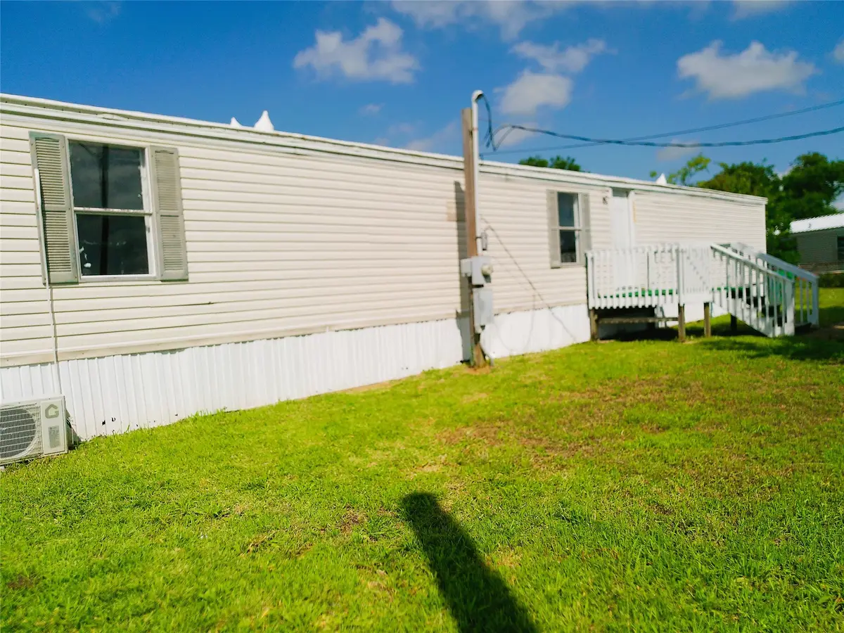 2501 Mcdonald Road, Oyster Creek, TX 77541 - #1