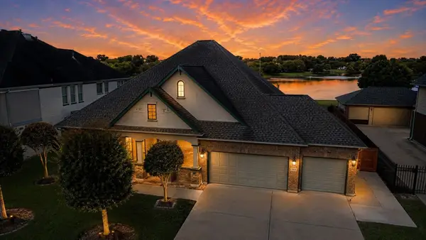 8218 Silent River Drive, Richmond, TX 77406
