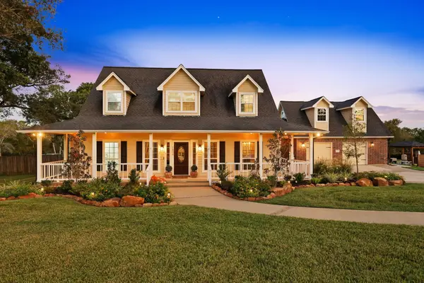 1834 Bayou Breeze Drive, Baytown, TX 77523