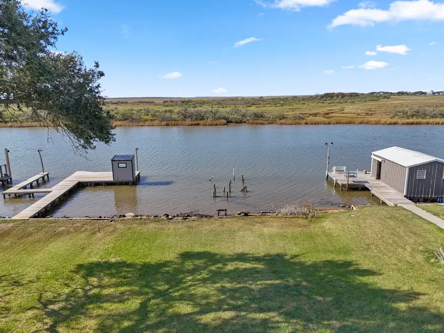 876 Seagull, Sargent, TX 77414 - Image #2