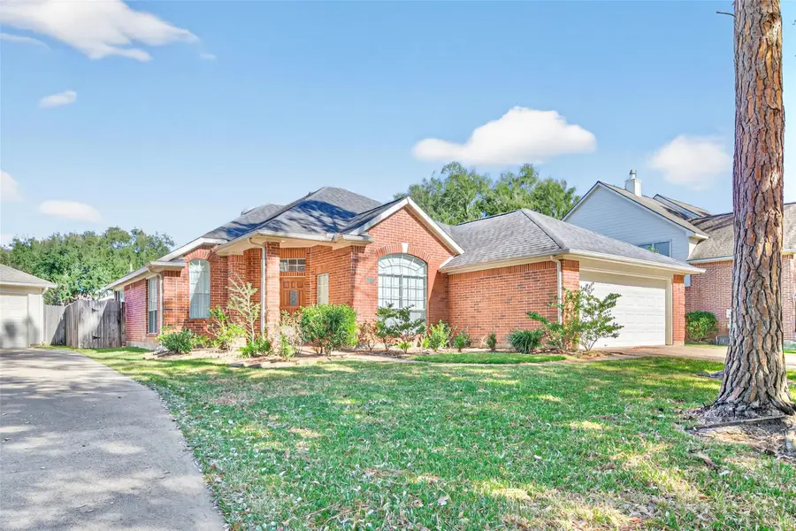 2127 Madewood Drive, Missouri City, TX 77459 - Image #2