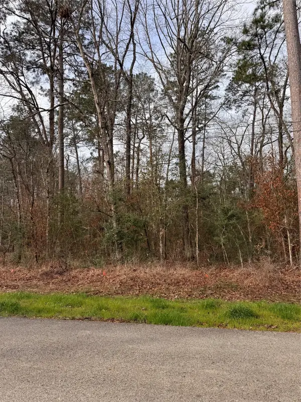 121 Indian Creek Cir Circle, Willis, TX 77378