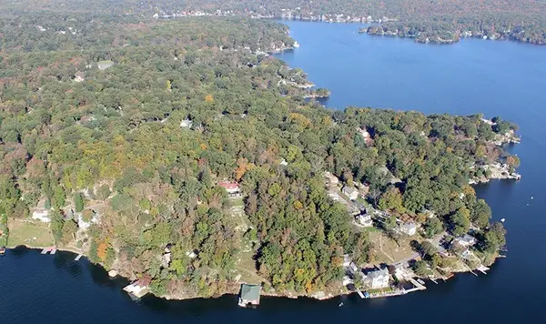 151 N Forest Drive, Huntsville, TX 77340