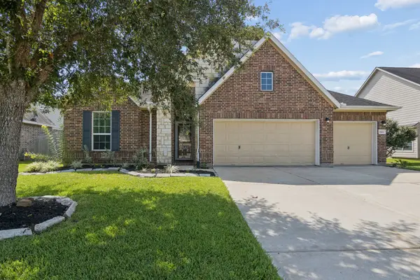 2148 Colonial Street, Alvin, TX 77511