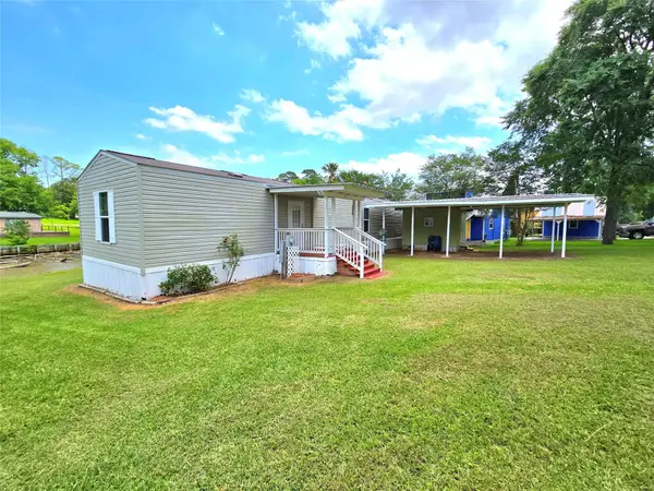 51 Bluewater Drive, Point Blank, TX 77364