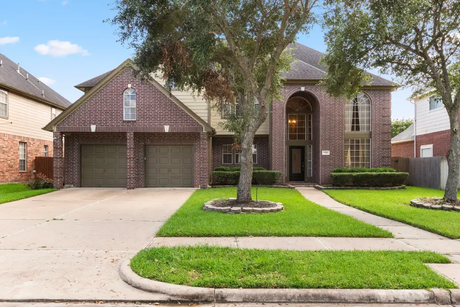 3915 Garnet Falls, Sugar Land, TX 77479 - Image #2