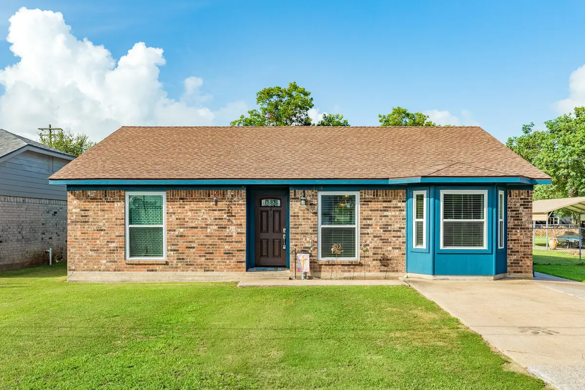 2118 Avenue D, Danbury, TX 77534 - #1