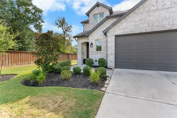 27208 Dripping Ledge Court, Magnolia, TX 77354