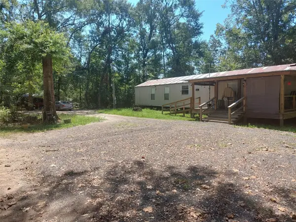 130 County Road 3291, Cleveland, TX 77327