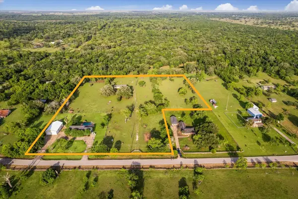 3515 County Road 36, Angleton, TX 77515