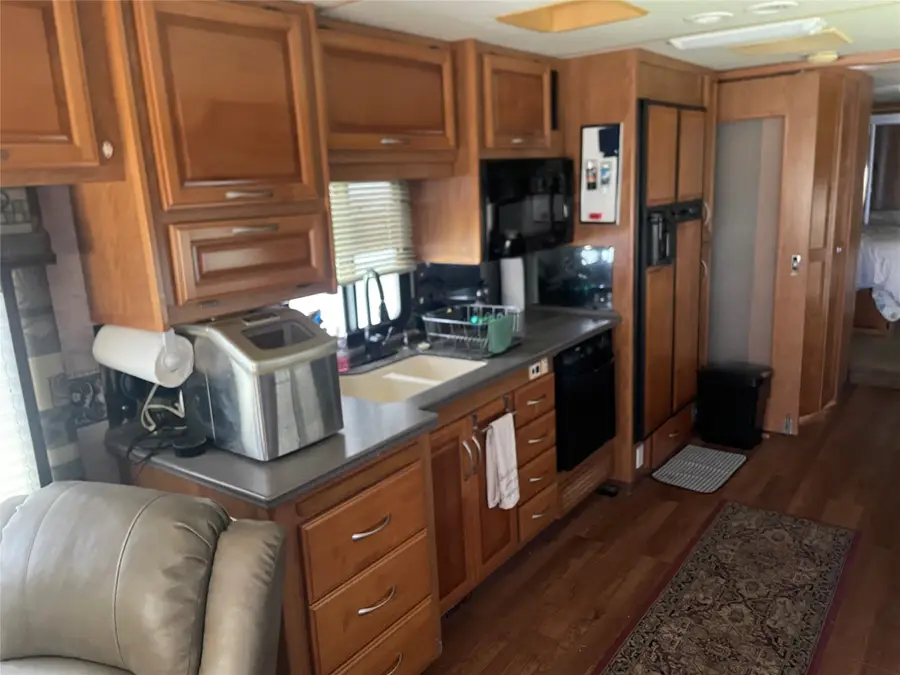 576 Ladyfish, Palacios, TX 77465 - Image #3