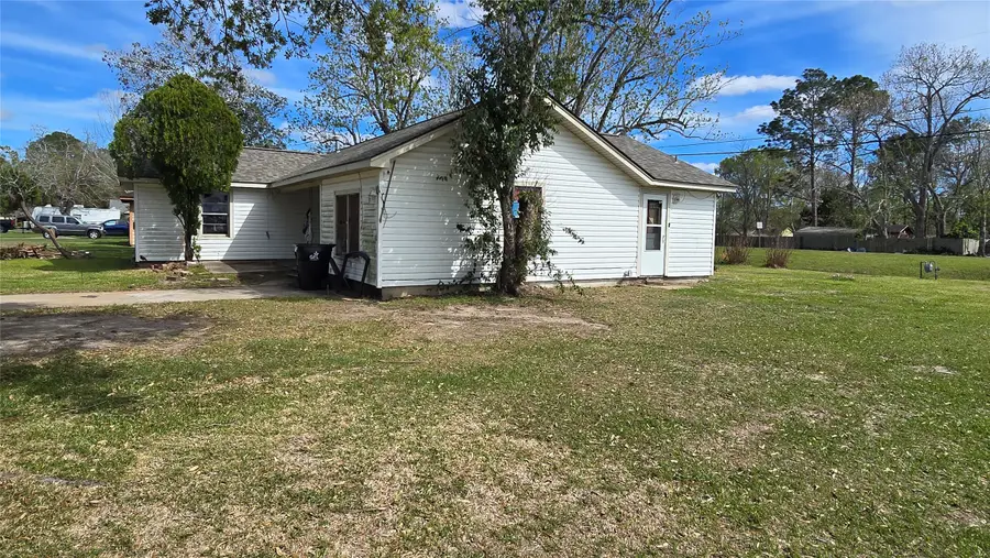 3100 12th Street, Bay City, TX 77414 - #3